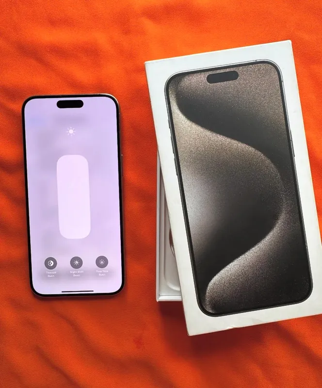 iPhone 15 ProMax 256Gb  Titan Akk: 83% Radnoy — фото 1