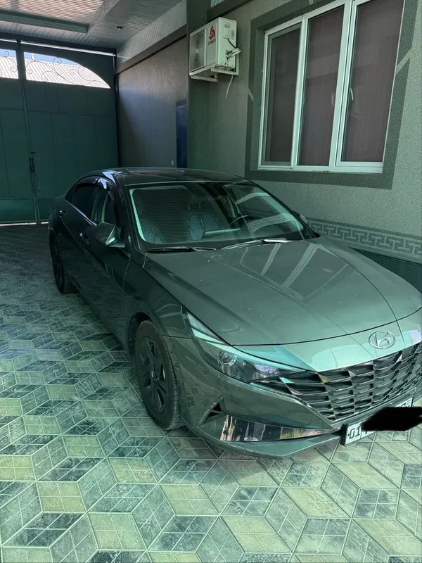 Hyundai elantra 2022 -yilda ishlab chiqarilgan 2