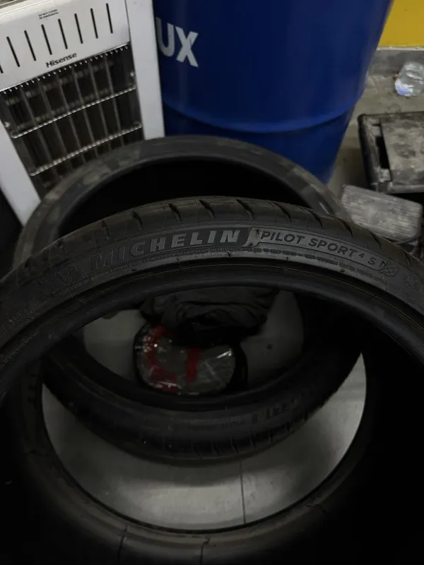 Балоны Michelin pilot sport 4s 275/30 R20 — фото 1 Балоны Michelin pilot sport 4s 275/30 R20 — фото 1