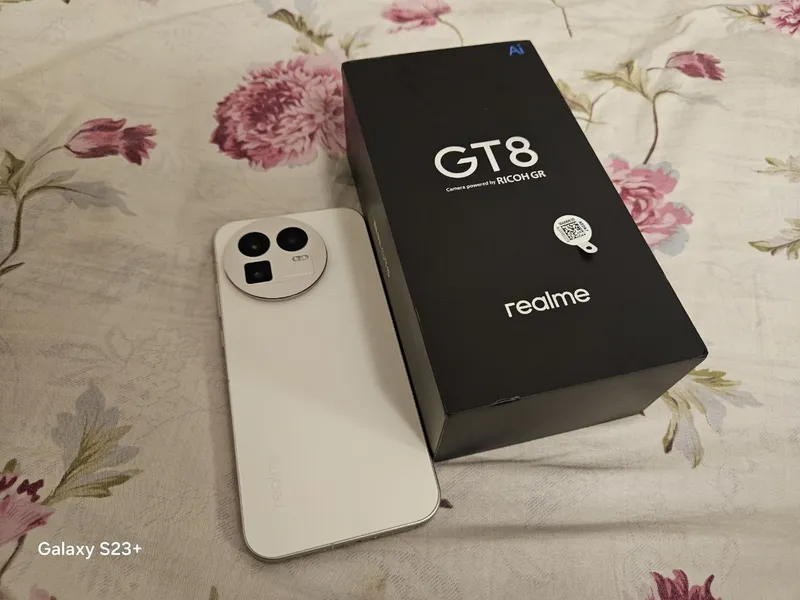 Продаю свой Realme GT 8 1