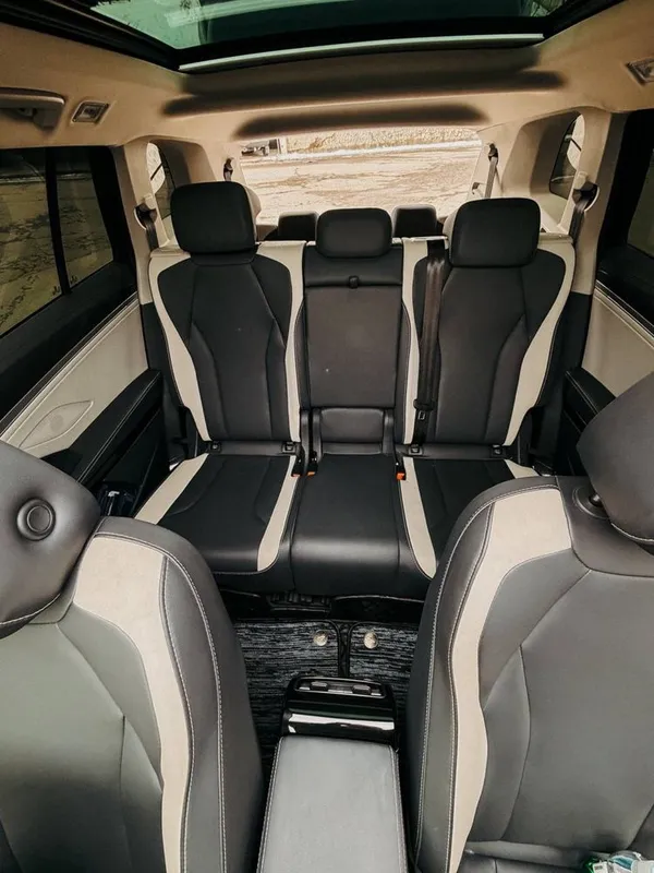 Volkswagen ID6 Pure+ 2022/23 6