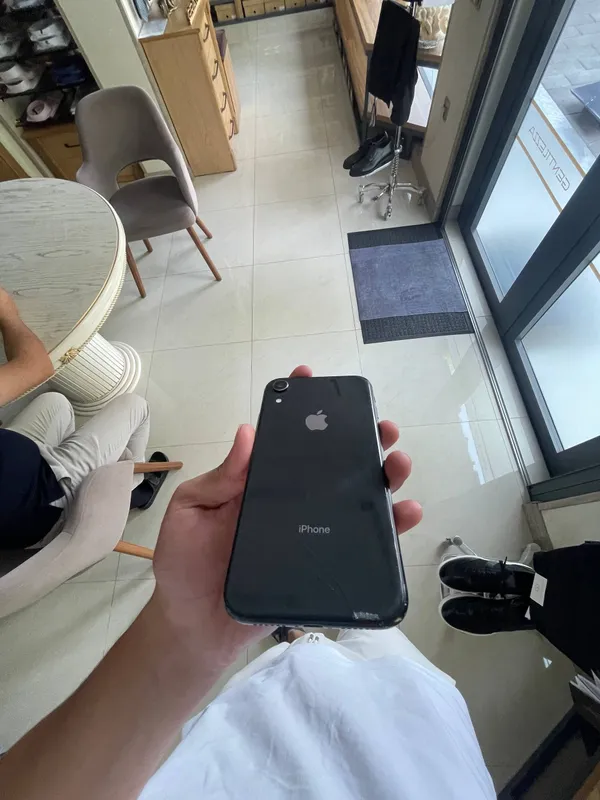Продаётся iPhone XR 1