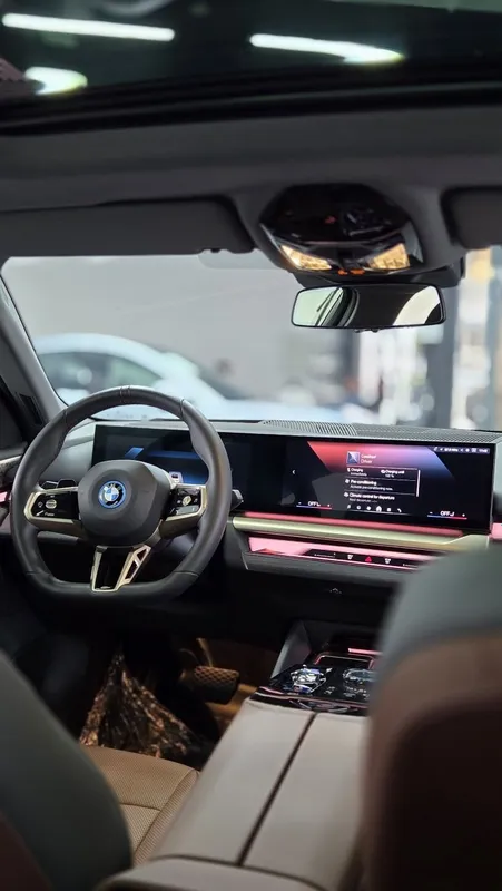 BMW i5 40L М пакет 2025 год 3