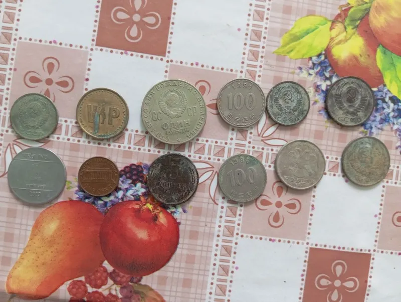 Qadimgi eski har-xil tangalar bor yahshi holatda saqlangan 2 Qadimgi eski har-xil tangalar bor yahshi holatda saqlangan 2