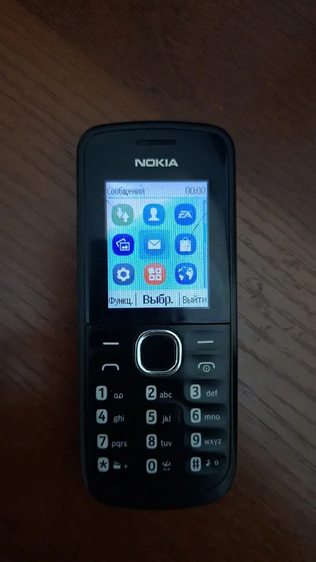 Nokia 100 в хорошем состоянии