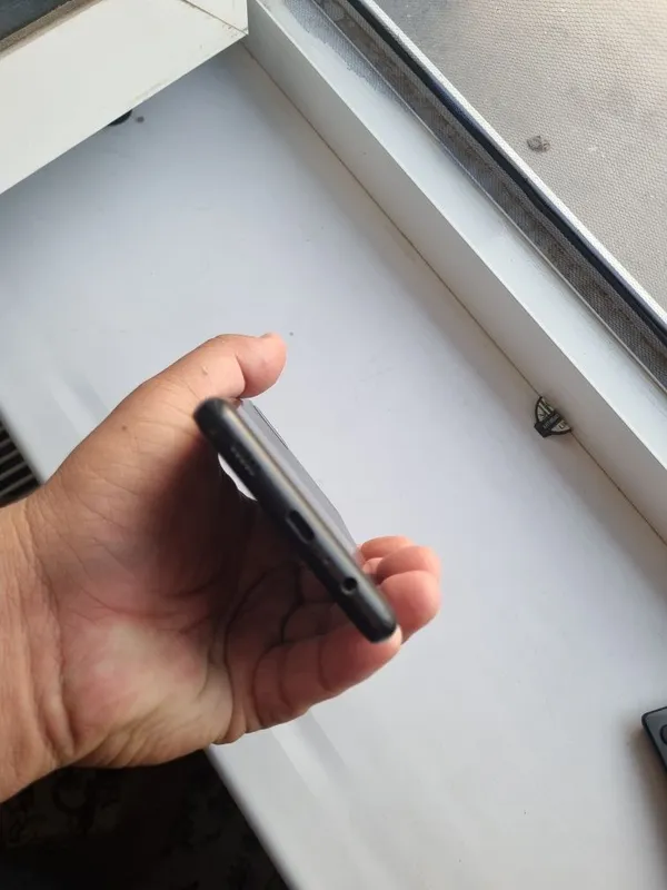 Srochni sotiladi xolati ideyal. samsung redmi pocco oppo 5 Srochni sotiladi xolati ideyal. samsung redmi pocco oppo 5