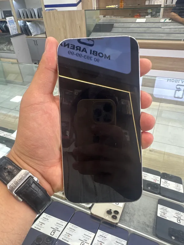 iPhone 13 Pro Max 2