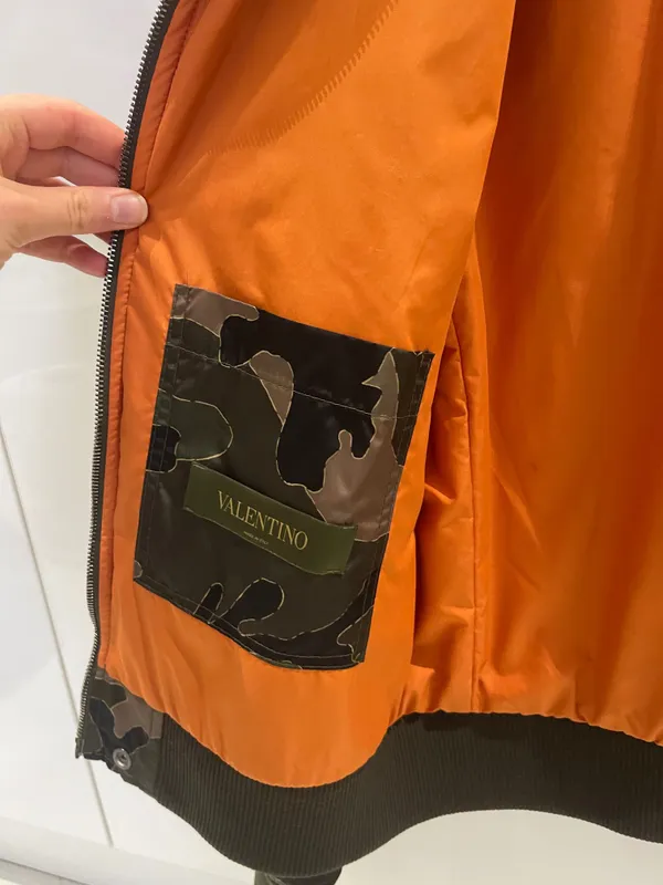 Valentino бомбер камуфляж оригинал S/M 2