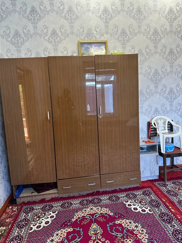 Stinka va shkaflar, kravatlar juda yaxshi holatda — фото 1