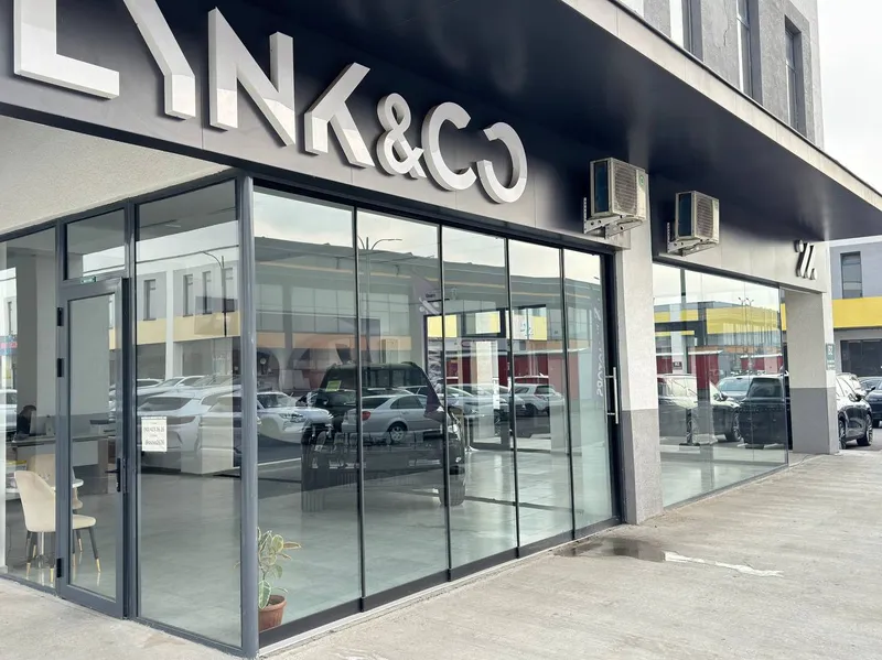 Sotiladi 2 ta do‘kon Indeks Sergeli 44 kvadrat 2