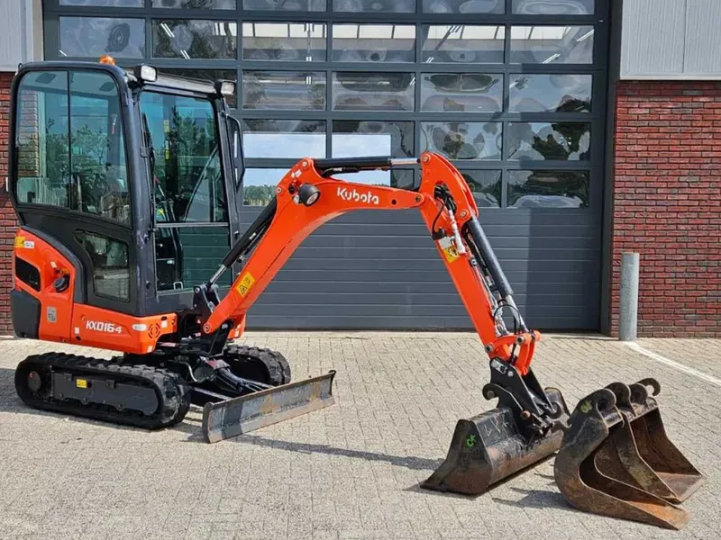 Мини-экскаватор Kubota KX016-4 — фото 2
