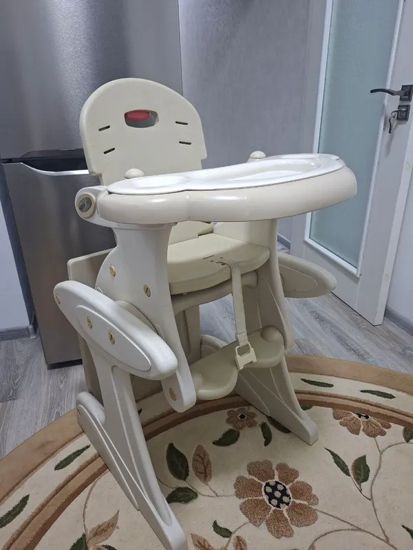 Stolik idealno sostoyaniya 500ming