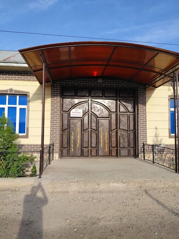 5 хоналик, 6 стоих уй сотилади