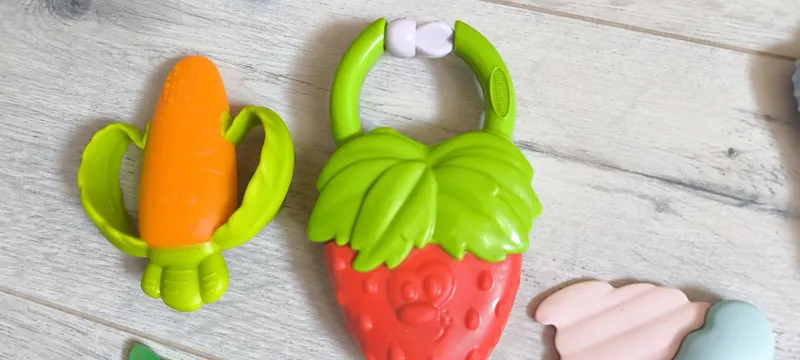 Lamaze Infantino Sozzy Fisher price 6 Lamaze Infantino Sozzy Fisher price 6