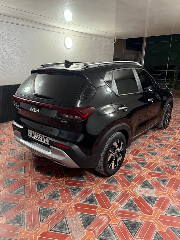 Kia Sonet full sotiladi, kraskasi toza, holati yaxshi 3 Kia Sonet full sotiladi, kraskasi toza, holati yaxshi 3