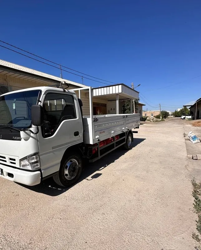 Продаётся бортовой Isuzu 8 Продаётся бортовой Isuzu 8