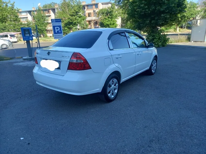 Нехиа 3 сотилади