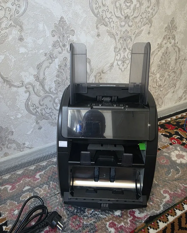 Pul sanaydigan.80 hil pulni qalbakisini aniqlaydi. Денежный аппарат 80 2 Pul sanaydigan.80 hil pulni qalbakisini aniqlaydi. Денежный аппарат 80 2