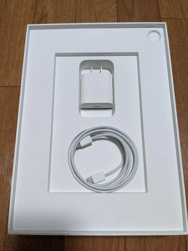 iPad pro 11 zaryadka iphone va ipad Adapter 20w 1 iPad pro 11 zaryadka iphone va ipad Adapter 20w 1