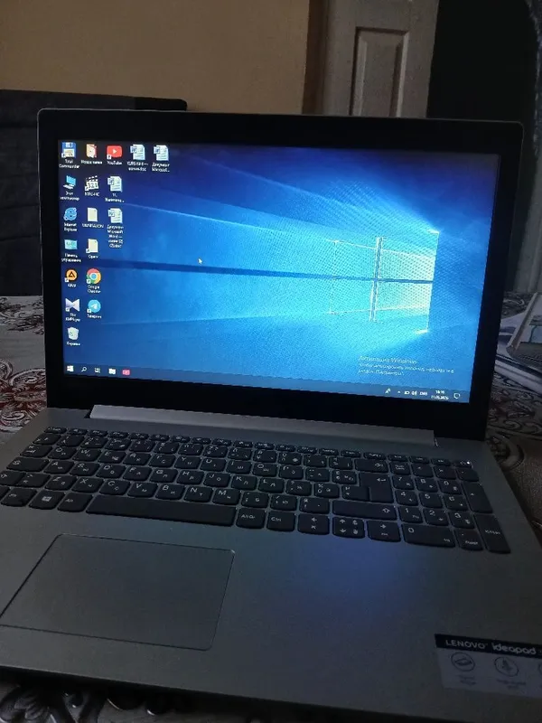 Noutbuk Lenovo yangi