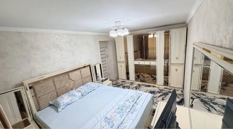 продам чиланзар 8.  одна комнатная 2