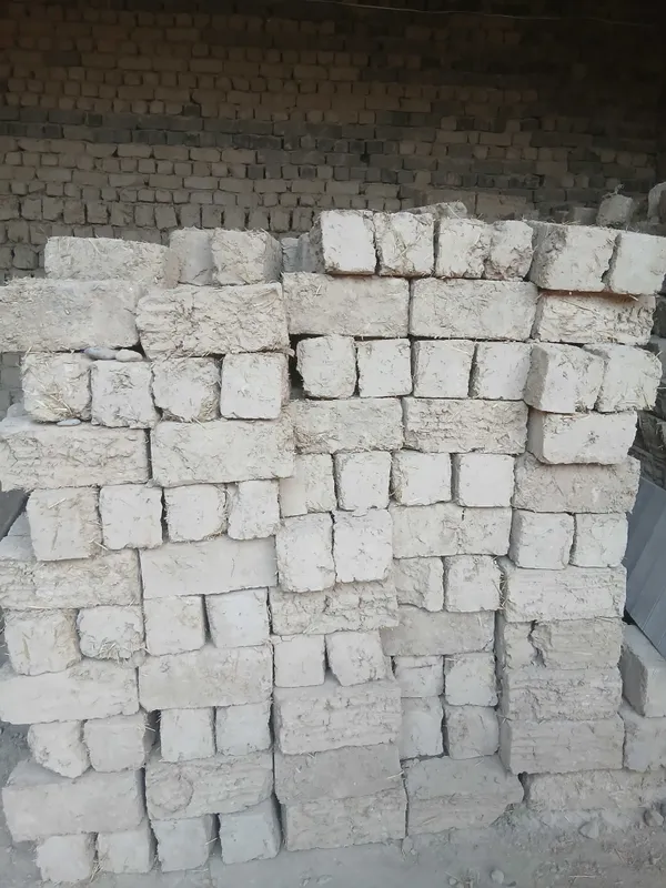 Блок , Катта лой блок