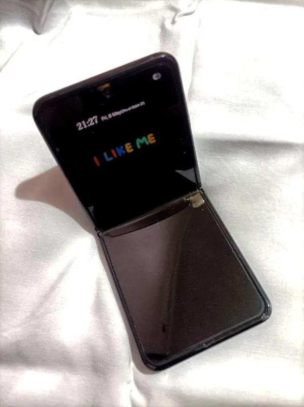 Samsung Galaxy Z flip 3 — фото 7