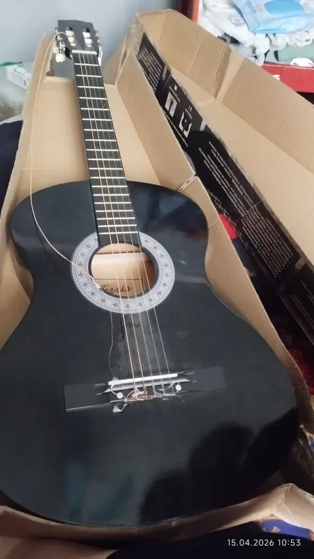 Musiqa asbobi gitara Musiqa asbobi gitara