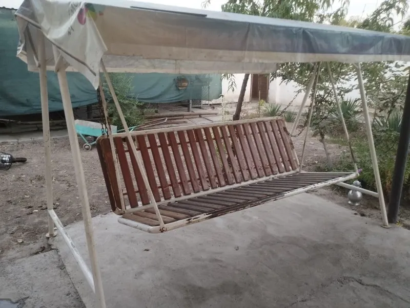 Продаётся качели 1
