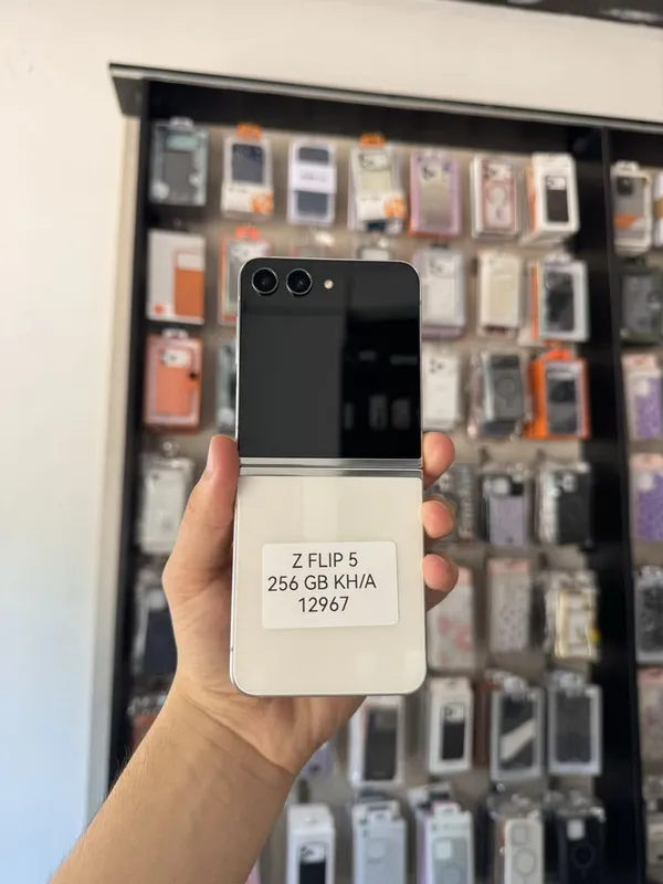 Z Flip 5 naxtga va muddatli to’lovga 1 Z Flip 5 naxtga va muddatli to’lovga 1