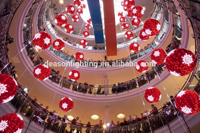 Новогоднее оформления торгового центра — фото 1