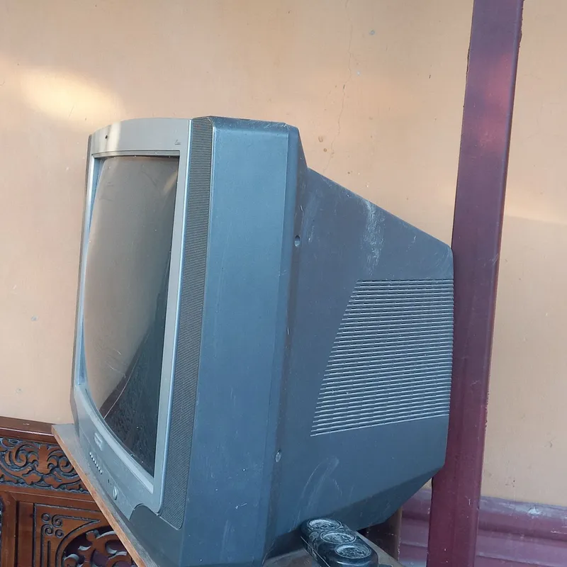 Televizor sotiladi holati yaxshi — фото 1