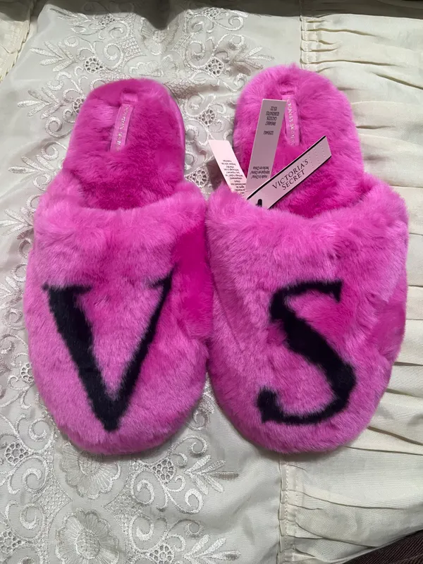Домашние мягкие тапочки от Victoria’s Secret