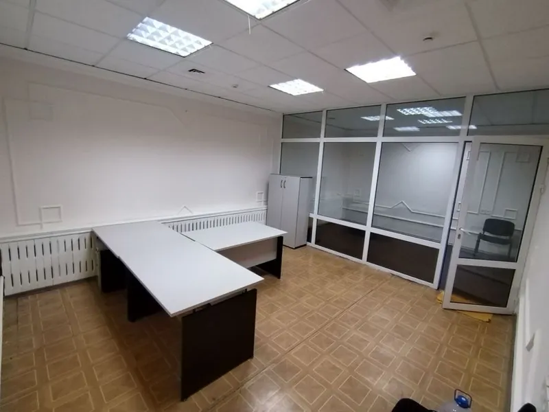 Аренда под офис 45кв.м 2 комната метро Айбек! 810у.е — фото 1