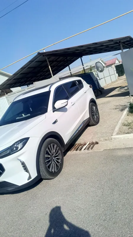 Jetour x70 plus 1.5 turbo 2 Jetour x70 plus 1.5 turbo 2