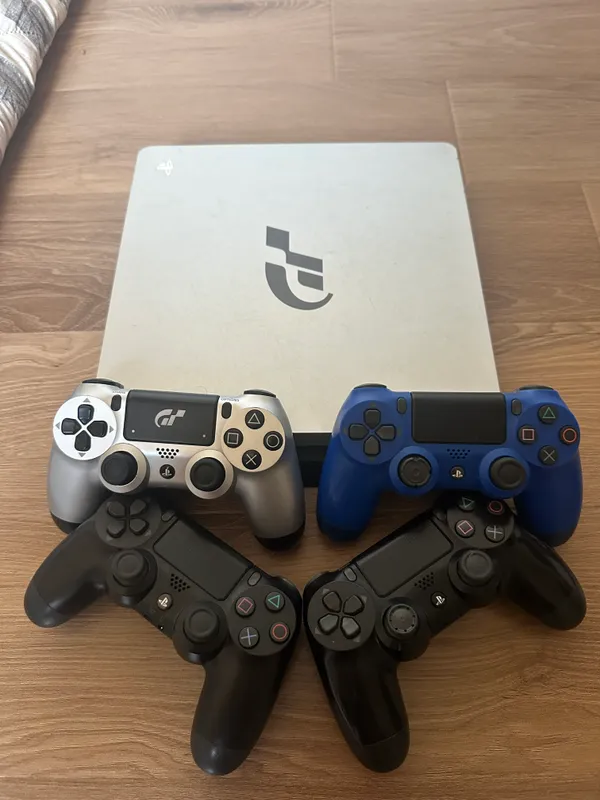 PlayStation 4 Slim/1 ТБ. GranTurrisimo Limited 3