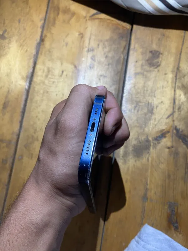 Iphone 12 karabka dakument bor 5