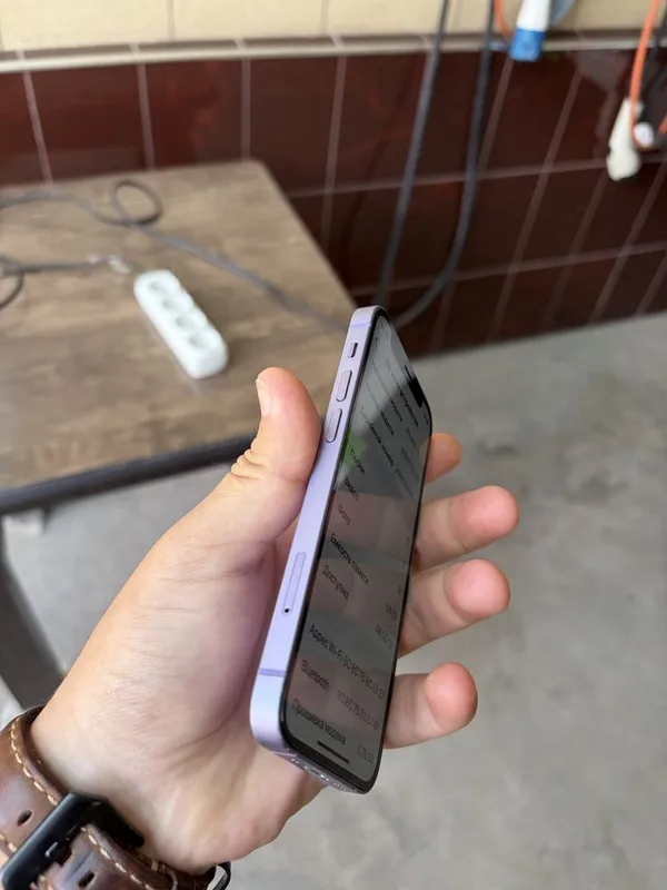 Iphone 12 mini. 4