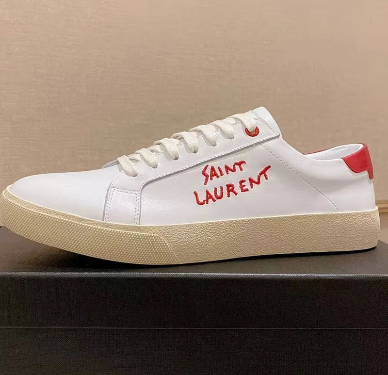 Кроссовки от бренда Saint Laurent — фото 2