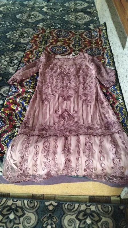 ayollar kiyimlari