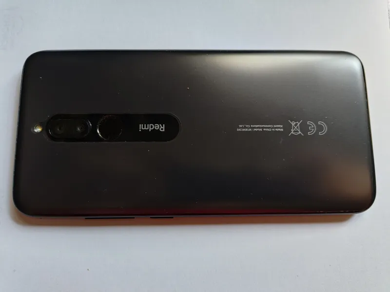 Продам смартфон Redmi 8 2 Продам смартфон Redmi 8 2