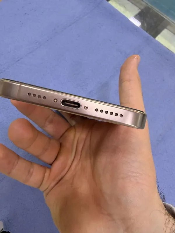 Iphone 16 pro max 256gb 5 Iphone 16 pro max 256gb 5