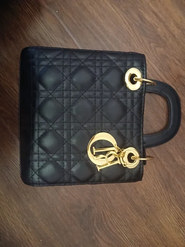 Dior sumka