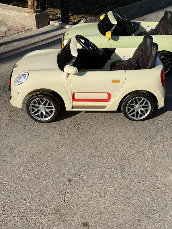 Детская машина-электромобиль Mini Cooper по низкой цене 3