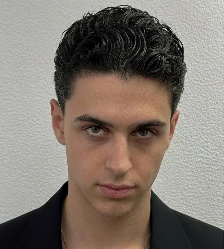 Bepul soch turmagi uchun yigit modellarni izlayapman / Barter (Moskvadan kelgan barber) 2 Bepul soch turmagi uchun yigit modellarni izlayapman / Barter (Moskvadan kelgan barber) 2