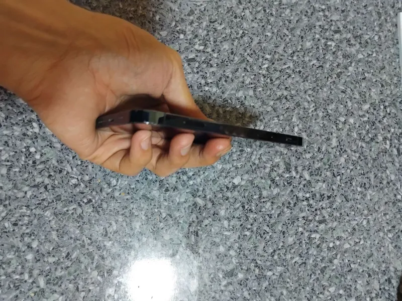 iphone 12 pro 5