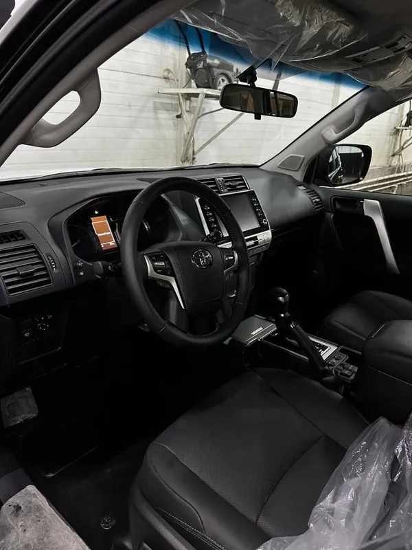 Toyota Land Cruiser Prado 150 — фото 1