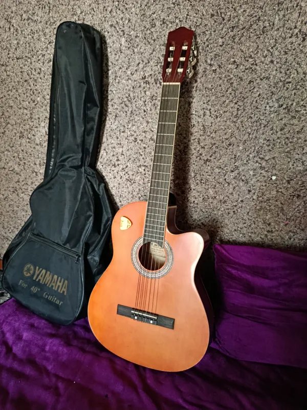 KLASSIK GITARA CARISSA 39razmer