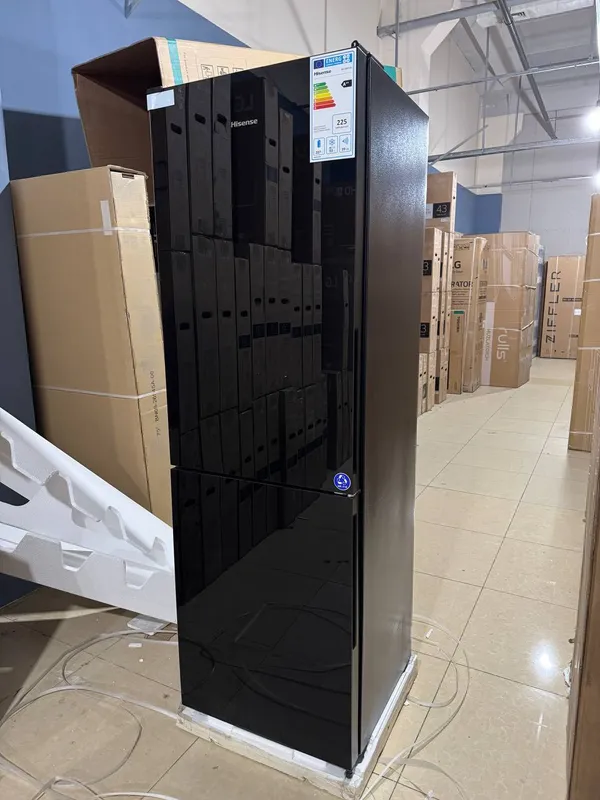 Холодильник Hisense 3 Холодильник Hisense 3