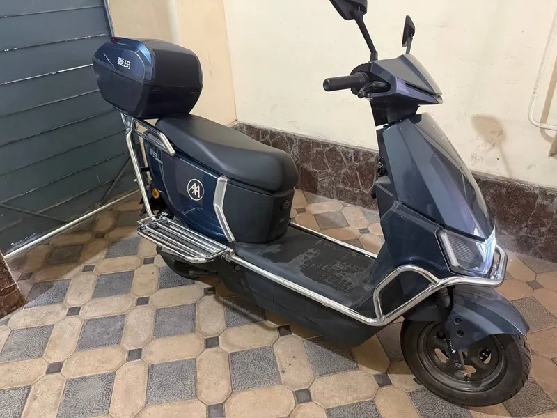 Elektroniy skuter
